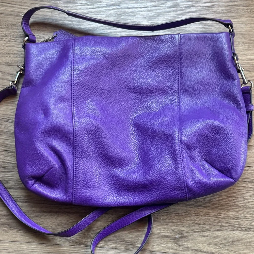 Coach Vibrant Purple Leather Shoulder Bag - Picture 3 of 4